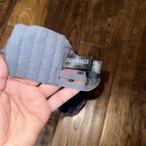 JOAN SMALLS Lace Underwire Bra Size 34D - Picture 3 of 5